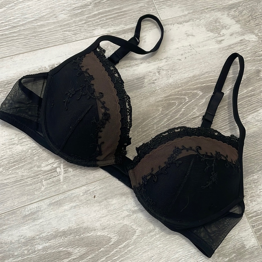 NWOT La Perla Black Tan Embroidered Bra 32D